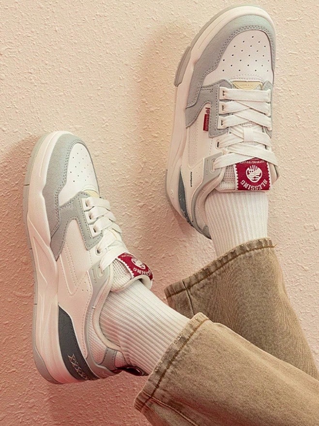 XTEP New Women's Versatile Casual Sports Sneakers - White/Gray - View 1