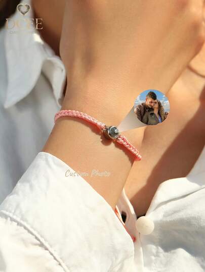 Bracelet projecteur photo en acier inoxydable, bracelet de projection tressé coloré réglable, 11 options de couleurs, bracelet de mémoire photo de couple, famille, amis, pour elle, pour les anniversaires, les fêtes, la fête des mères, la Saint-Valentin, la remise des diplômes, cadeau personnalisé