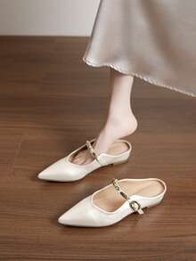 Sepatu Balet Model Prancis Terbaru dengan Ujung Lancip, Dekorasi Logam, dan Hak Wedges 3cm, Sepatu Mule Elegan untuk Berpergian - putih keperakan - View 2