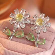 Gmzalx Gentle & Sweet Daisy Earrings, Women's Daily Commute, Date, Vacation Earrings - Two-color - View 3