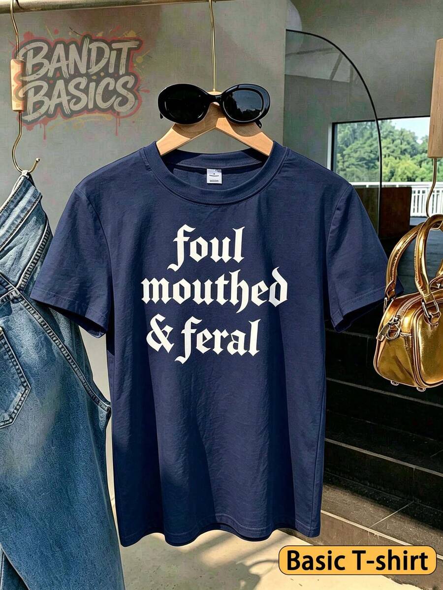 100% Cotton Crop Top T-Shirt With Gothic Lettering Foul Mouthed , On Wooden Hanger, Glasses, Blue Jeans, Indoor Staircase, Vacation Outfitswomen - 基礎T-藏藍色 - 查看 1