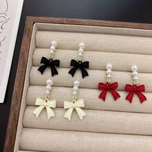 1 Pair French Elegant Gentle Sweet Bowknot Pearl Stud Earrings, Creative Design, Small Delicate Versatile Earrings - White - View 10