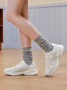 XTEP New Women's Breathable Lightweight Cushioned Mesh Running Shoes - Beige/Silver Gray - View 2
