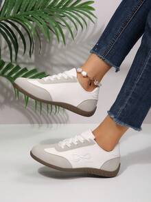 Sepatu Sneakers Kasual Low Top Bordir Pita Manis Dua Warna Retro untuk Sehari-hari - Putih - View 3