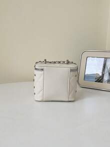 1PC Mini Embroidered PU Square Box Crossbody Bag, Rhinestone Chain Accessory, PU Thin Crossbody Strap, Sweet Girl Style Daily Storage Bag; Quilted PU Square Box Handbag Mini Crossbody Bag; Sweet Girl Asymmetric Neck Bag; Diamond Leather Chain Bucket Bag, Mini Size, Handheld And Crossbody, Makeup Bag - Beige - View 2