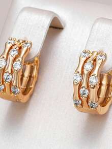 1 Pair Fashionable Exquisite Gold Round Hoop Earrings With Bamboo Design, Slightly Inlaid With White Synthetic Zirconia - Gold - View 1