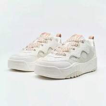XTEP New Women's Versatile Breathable Mesh Casual Sports Sneakers - White/Tan - View 2