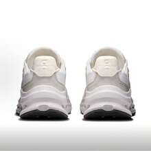 On Running Women Running Shoes - 白色 - 查看 4