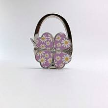 1pc Elegant Four-Leaf Clover White Design Foldable Handbag Hook - Fashionable Aluminum Alloy Wallet Table Hook, Decorated With Heart-Shaped Flower, Portable Metal Purse Stand, Suitable For Fashion Accessory Enthusiasts - Multicolor - View 20