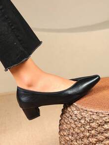 Women's V-Cut Pointed Toe Low Heel Pumps, Contrast Trim, Vintage Soft Leather Design, Elegant Office Formal High Heels - Black - View 3