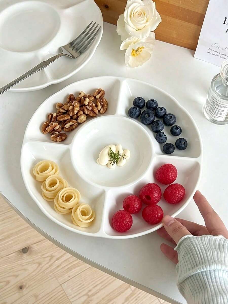 1 pieza Plato de cerámica con encaje vintage europeo de 5 compartimentos, bandeja para aperitivos con cuenco central para salsas, bandeja dividida para servir aperitivos, frutos secos y frutas para uso doméstico - Blanco - Ver 1