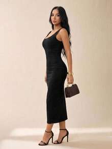 Vestido de mezclilla midi, ajustado, hombros descubiertos y cuello cuadrado - Negro - Ver 3
