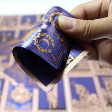 Kartu Tarot Waite Edisi Mewah 78 Kartu Holografik Laser Kelas Kolektor dengan Kotak Penyimpanan Keras dan Buku Panduan - MultiWarna - View 8