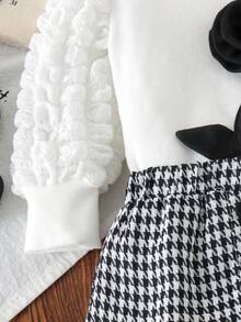 2pcs Baby Girl Spring/Autumn Set.3D Black Floral Puff Sleeve Top & Houndstooth Mermaid Skirt Thin - Black and White - View 8