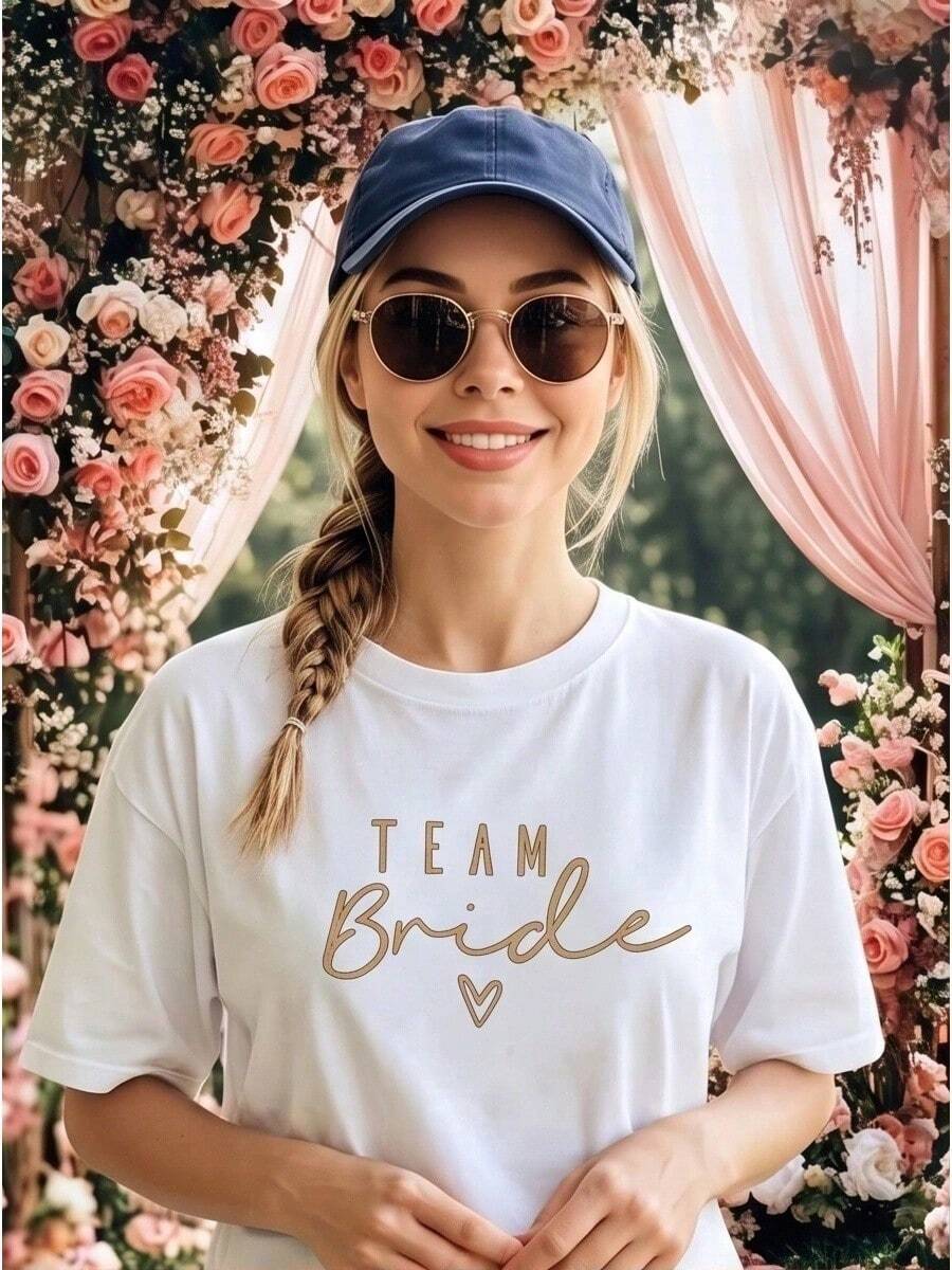 Women's Summer Y2K-Style Short-Sleeved T-Shirt, Decorated With Gold Letters And Small Heart Patterns. - White - View 1