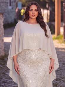 Plus Size Glamorous Beaded Sequin Mermaid Gown With Flowy Cloak Sleeves, A Sophisticated Formal Dress For Special Occasions - Champagne - View 3