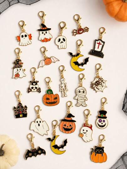 20pcs/Bag Random Halloween Alloy Keychains, Multi-Design Halloween Bat, Cat, Pumpkin Lantern Pendant Keychain Charms, Halloween Holiday Gifts