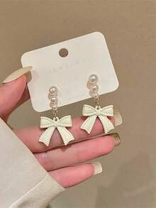 1 Pair French Elegant Gentle Sweet Bowknot Pearl Stud Earrings, Creative Design, Small Delicate Versatile Earrings - White - View 2