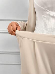AIJ Setelan Wanita Musim Gugur yang Elegan Termasuk Blazer & Celana Pendek, Dengan Kerah, Lengan Reguler, Saku Praktis, Terbuat dari Bahan Elastis Sedang untuk Pakaian Pesta dan Kerja - Aprikot - View 7