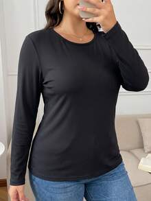 大尺碼女款無鋼圈內建胸墊 T-shirt，羅紋基本款長袖上衣，適合秋季疊穿與通勤 - 黑色 - 查看 4