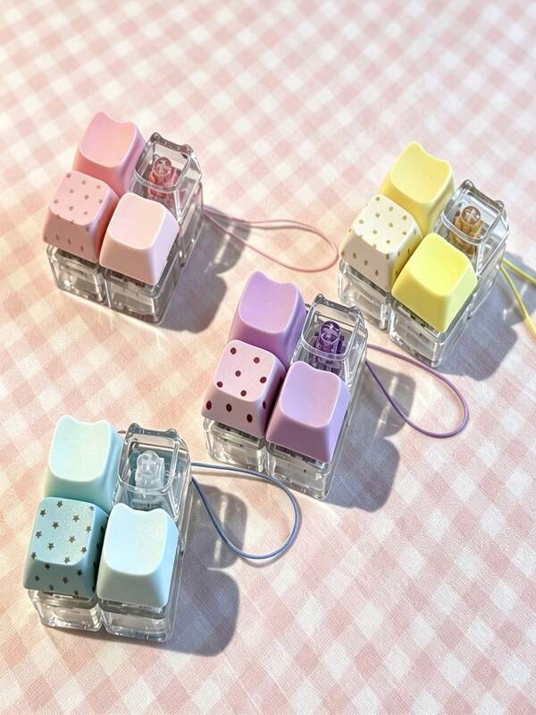 No‑Light Polka‑Dot Push‑Button Keychain,Fingertip Button For Mechanical Keyboard, Fits Bags & Backpacks, Ideal Gift For Typists & Keyboard Enthusiasts