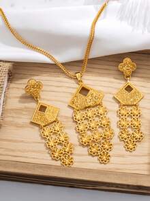Women's Vintage Gold-Plated Multi-Style Necklace & Earrings 2 Pieces Set, Clover Flower Geometric Pendant, Middle Eastern Vintage Palace Heavy-Work , Suitable For Daily Wear, Banquet, Date, Major Holidays And Other Occasions Gold Accessory Set - Yellow Gold - View 6