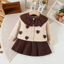 WUHUANG YIYI 2pcs Setelan Anak Perempuan: Kardigan dan Rok Kerah Warna Polos Buatan Tangan dengan Dekorasi Hati 3D, Pakaian Kasual untuk Musim Gugur/Dingin - Krem - View 1