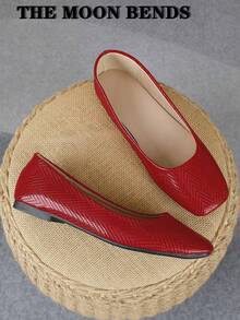 XBYASDF 2026 New Women's Square Toe Flat Shoes, Red Woven Slip-On Ballet Shoes, Comfortable Elegant Office Shoes - Red - View 1