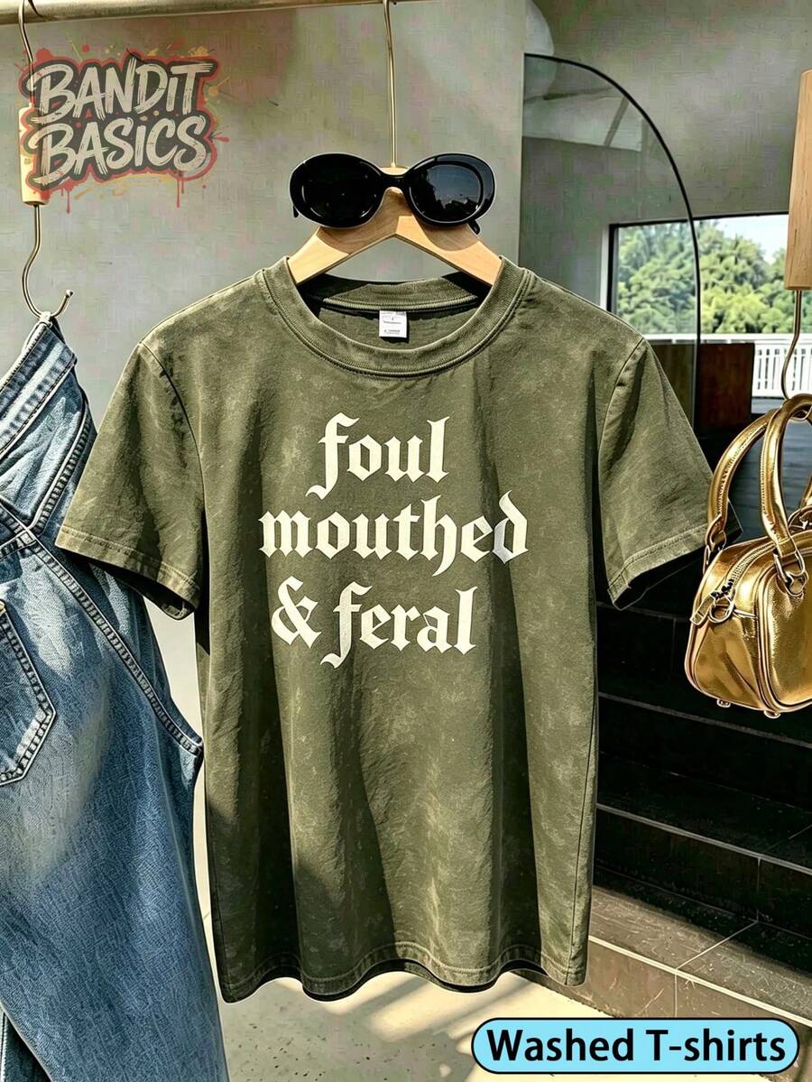 100% Cotton Crop Top T-Shirt With Gothic Lettering Foul Mouthed , On Wooden Hanger, Glasses, Blue Jeans, Indoor Staircase, Vacation Outfitswomen - 水洗-綠色 - 查看 1