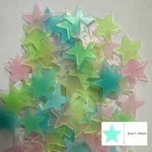 100/200 Peças Adesivos de Estrelas que Brilham no Escuro, Decalques de Parede e Teto que Brilham, Faça seu Quarto Brilhar como o Céu Noturno, Decoração de Quarto, Decoração de Casa (Este Produto Requer Absorção de Luz para Brilhar - Por Favor, Não Compre se Você se Importar) - Multicolorido - Visão 11