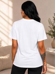 Camiseta Professora Feminina Estampada Coruja com Capelo e Livros Pedagogia Educação Presente para Professora Formanda e Educadora - Branco - Visão 4