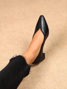 Women's V-Cut Pointed Toe Low Heel Pumps, Contrast Trim, Vintage Soft Leather Design, Elegant Office Formal High Heels - Black - View 8