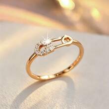 Cincin Dekorasi Peniti Zirkonia Kubik - Emas - View 1