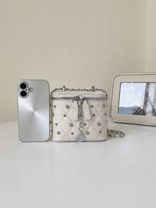 1PC Mini Embroidered PU Square Box Crossbody Bag, Rhinestone Chain Accessory, PU Thin Crossbody Strap, Sweet Girl Style Daily Storage Bag; Quilted PU Square Box Handbag Mini Crossbody Bag; Sweet Girl Asymmetric Neck Bag; Diamond Leather Chain Bucket Bag, Mini Size, Handheld And Crossbody, Makeup Bag - Beige - View 3