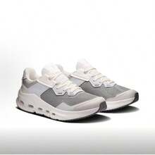 On Running Women Running Shoes - 灰白色 - 查看 2