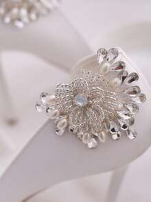 1pc Handmade Beaded Flower Pearl Rhinestone Luxury Shoe Clip, Detachable/Bridal Wedding Shoe Decor/High Heel Accessory, Same Style For Left And Right Feet - Silver - View 3