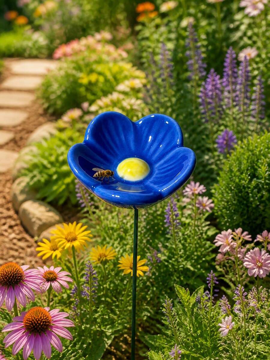 Garden Bee Water Cup, Flower-Shaped Bee Waterer, Resin Simulated Forget-Me-Not, 1/5pcs, Desktop Ornament, Garden Decoration, Suitable For Outdoor Garden,Party Decoration, Garden Supplies, Outdoor Decoration - Multicolor - View 1