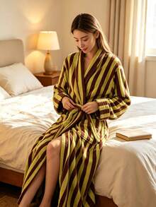 Women's Autumn/Winter Long Bathrobe: Retro Striped Tie Design, Thick Flannel Fabric, Highly Absorbent, Soft And Comfortable, Suitable For Home And Bathroom Wear, Machine Washable. - Multicolor - View 3