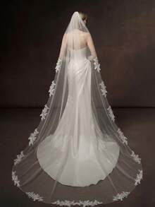 1pc Floral Lace Applique Beaded Edge Cathedral Bridal Veil, Long Train Wedding Dress Photography Accessory With Metal Hair Comb - Multicolor - View 7