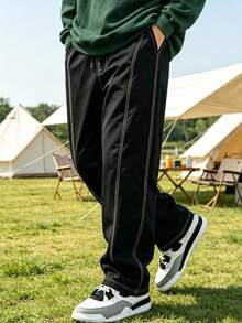 Men Contrast Stitch Drawstring Elastic Waist Wide‑Leg Outdoor Sports Pants, Loose Fit Casual Trousers - Black - View 1