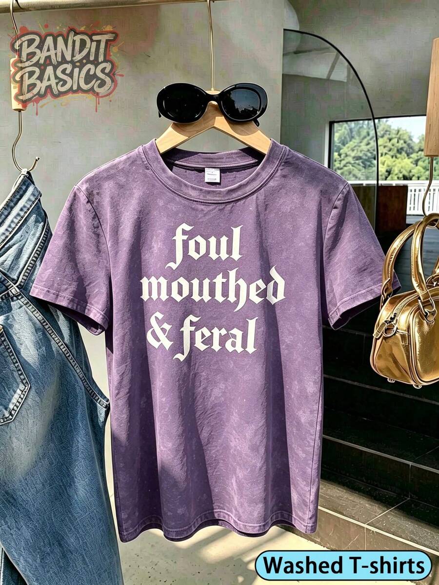 100% Cotton Crop Top T-Shirt With Gothic Lettering Foul Mouthed , On Wooden Hanger, Glasses, Blue Jeans, Indoor Staircase, Vacation Outfitswomen - 水洗-紫色 - 查看 1