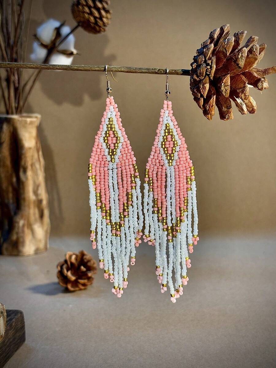 Handmade Beaded Earrings, Bohemian Style, Romantic And Fashionable Jewelry, Women's Daily Wear, Thanksgiving, Friendship Gift, Spring/Summer New Arrival - Baby Pink - View 1
