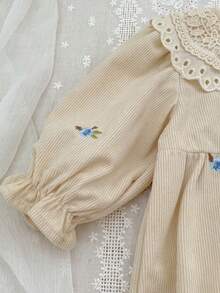 Spring/Autumn Baby Corduroy Long Sleeve Embroidered Lace Peter Pan Collar Romper For Girls - Apricot - View 5