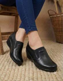 Women Flats - Black - View 1