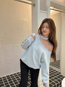 Fashion Minimalist Sky Blue Versatile Casual Design Asymmetrical Shoulder Long Sleeve Sweatshirt - Blue - View 2