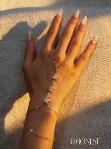 EchoNest 1pc Gold-Tone Stainless Steel Four-Leaf Clover Finger Chain Bracelet With White Zirconia, Vacation Party Finger Chain Decorative Accessory - Yellow Gold - View 3