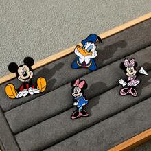 1pc Disney Cute Cartoon Creative Personality Mickey Minnie Metal Badge Donald Duck Brooch Accessory Pin - View 4