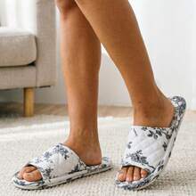 Floral Print Vintage Fabric Patchwork House Slippers, All Season - Black Floral - View 3