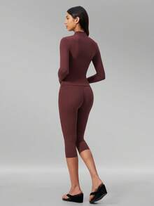 MFVIM Women's Versatile Yoga Set, Soft Skin-Friendly Fitted Jacket + Butt-Lifting Slimming Capris Leggings Riding Pants - Burgundy - View 9