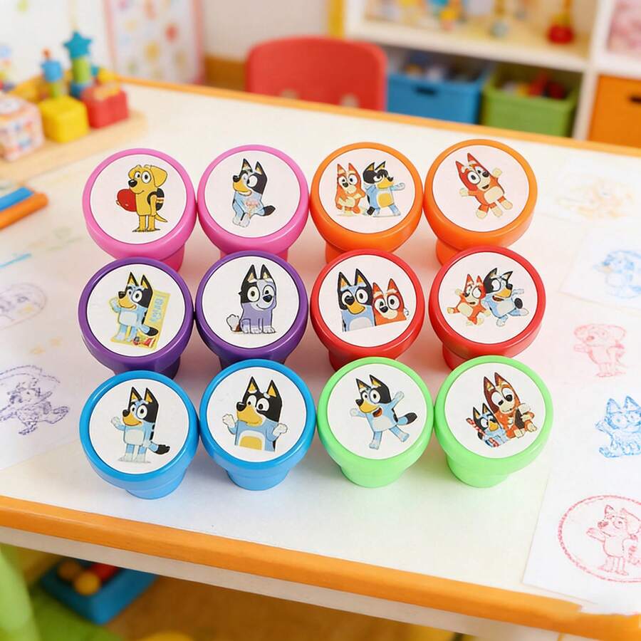 1套/12件 Bluey 主題印章組,多款角色自動印油印章,適合派對、剪貼簿、藝術創作、主題活動與 DIY 手作,男孩女孩開學季與學期中的完美禮物 A: 隨機 1 件 B: 隨機 6 件 C: 隨機 12 件 - 彩色 - 查看 1